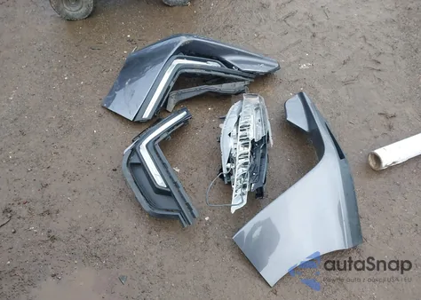 2018 Honda Clarity Plug-In Hybrid Touring из США, поврежденный, VIN JHMZC5F36JC017509